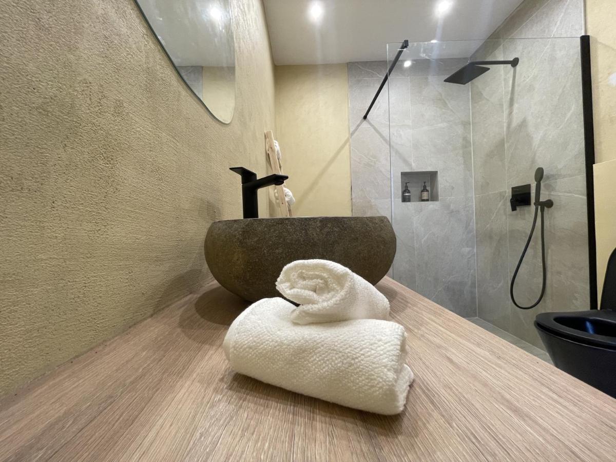 Cozy Apartment Matijas With Private Parking And Terrace Split Exterior foto